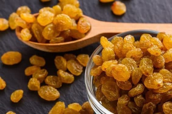 فروش عمده کشمش پلویی و طلایی با قیمت روز